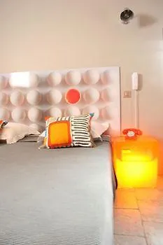 Hotel La Suite Villeneuve-lès-Avignon 4*,  Franciaország